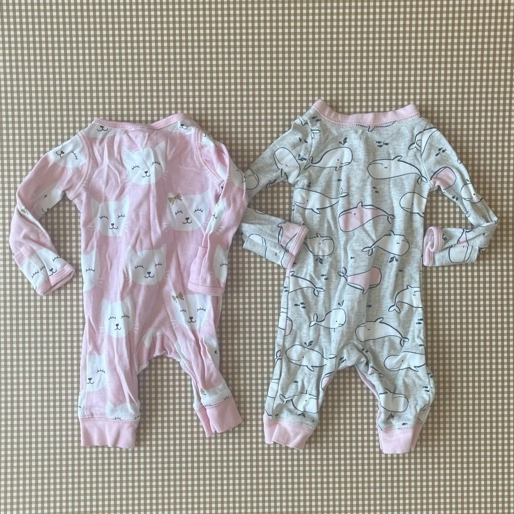 Carter’s Set of 2 newborn footless pajamas‎